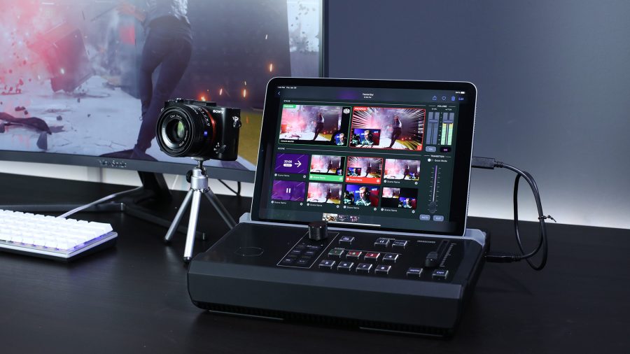 Cooler Master StreamEnjinレビュー：iPadを搭載したStreamEnjinユニットがカメラの隣に置かれました