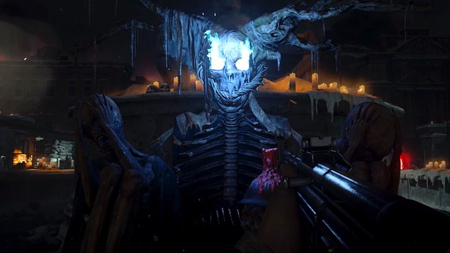 Vanguard Zombies Covenants：角のある悪魔の骸骨が前に座っている石の祭壇。 スケルトンの目が青く光る