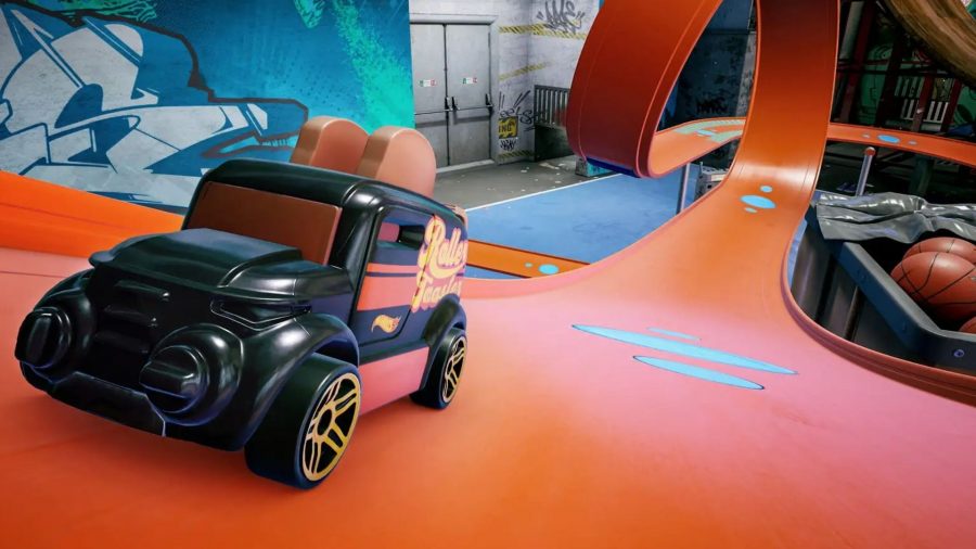 PS Plus 2022年8月無料ゲーム：軽自動車が後ろを曲がるトラックを走っているのを見ることができます。