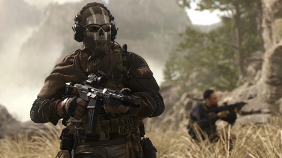 最高の PS5 FPS ゲーム: Ghost は Modern Warfare 2 の過成長の中を移動します