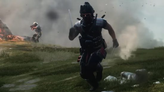 最高のクロスプレイ ゲーム: Call of Duty: Warzone 2.0。 画像は、剣を持って戦場を横切るキャラクターを示しています。