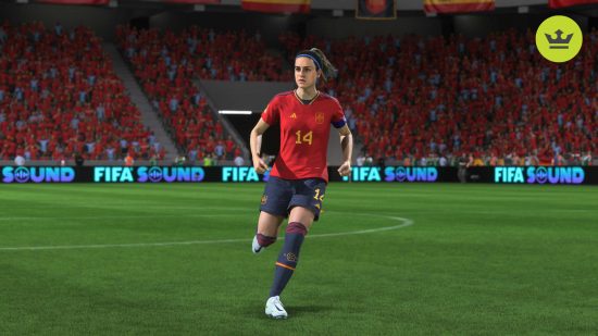 FC 24女子評価：スペインの赤と青の帯でジョギングするアレクシア・プテラス