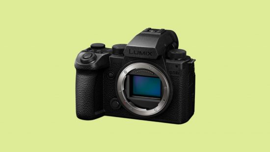 ストリーミングに最適なカメラ: Lumix S5IIX。