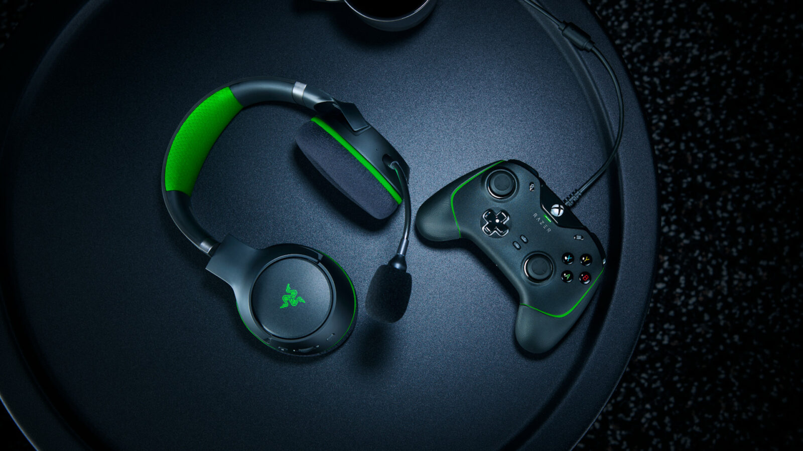 Xbox Series X | S用に10個のRazerヘッドセットとコントローラーをプレゼントします。